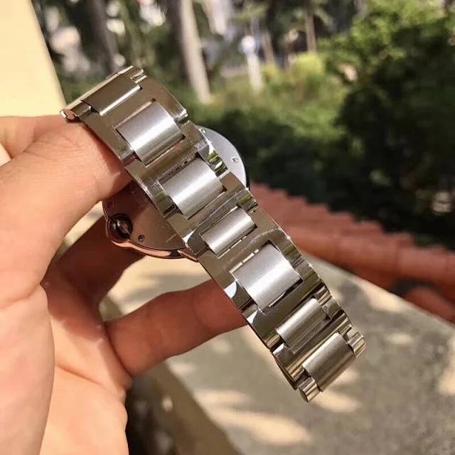 V6厂卡地亚蓝气球小号28mm中号33/36mm女款 瑞士石英！一款深的精髓的一款腕表！认准细节很重要 指针是烧蓝钢指针(图38)